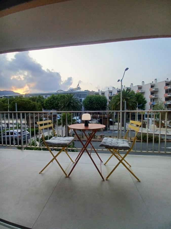 Superbe Appartement A 2 Minutes De La Mer Cavalaire-sur-Mer Exterior photo